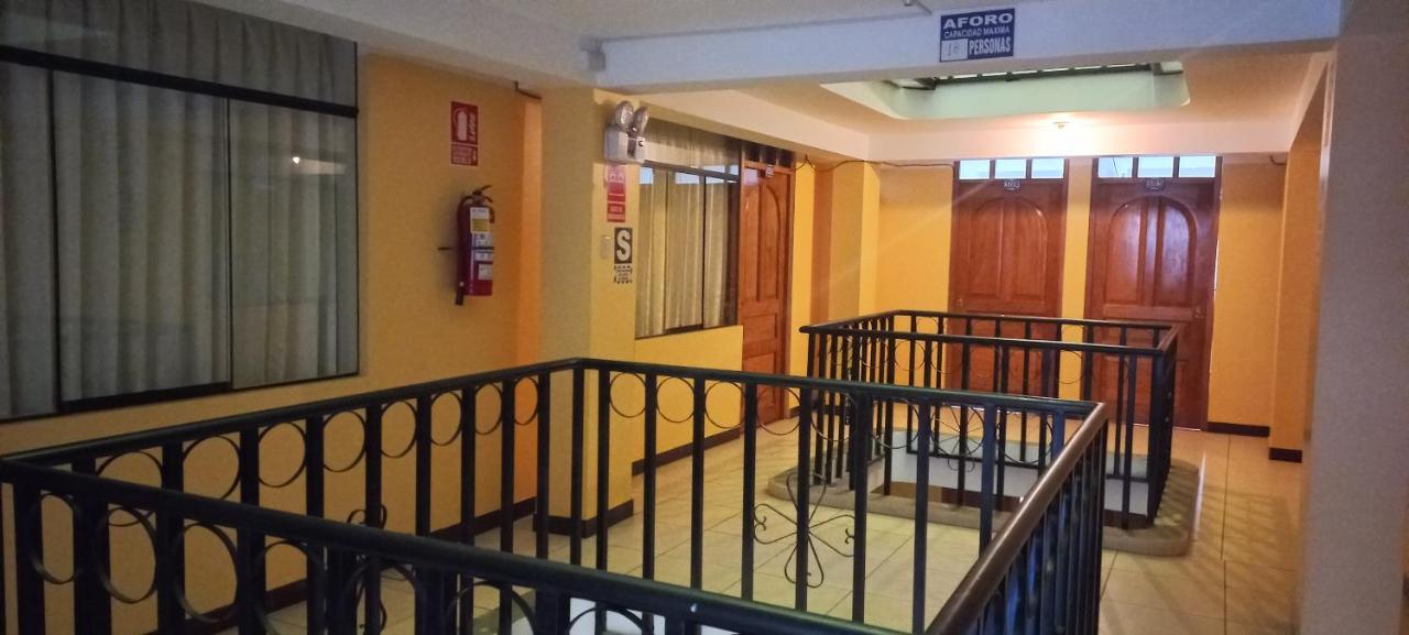 Hospedaje Santa Cruz II Sicuani Ngoại thất bức ảnh